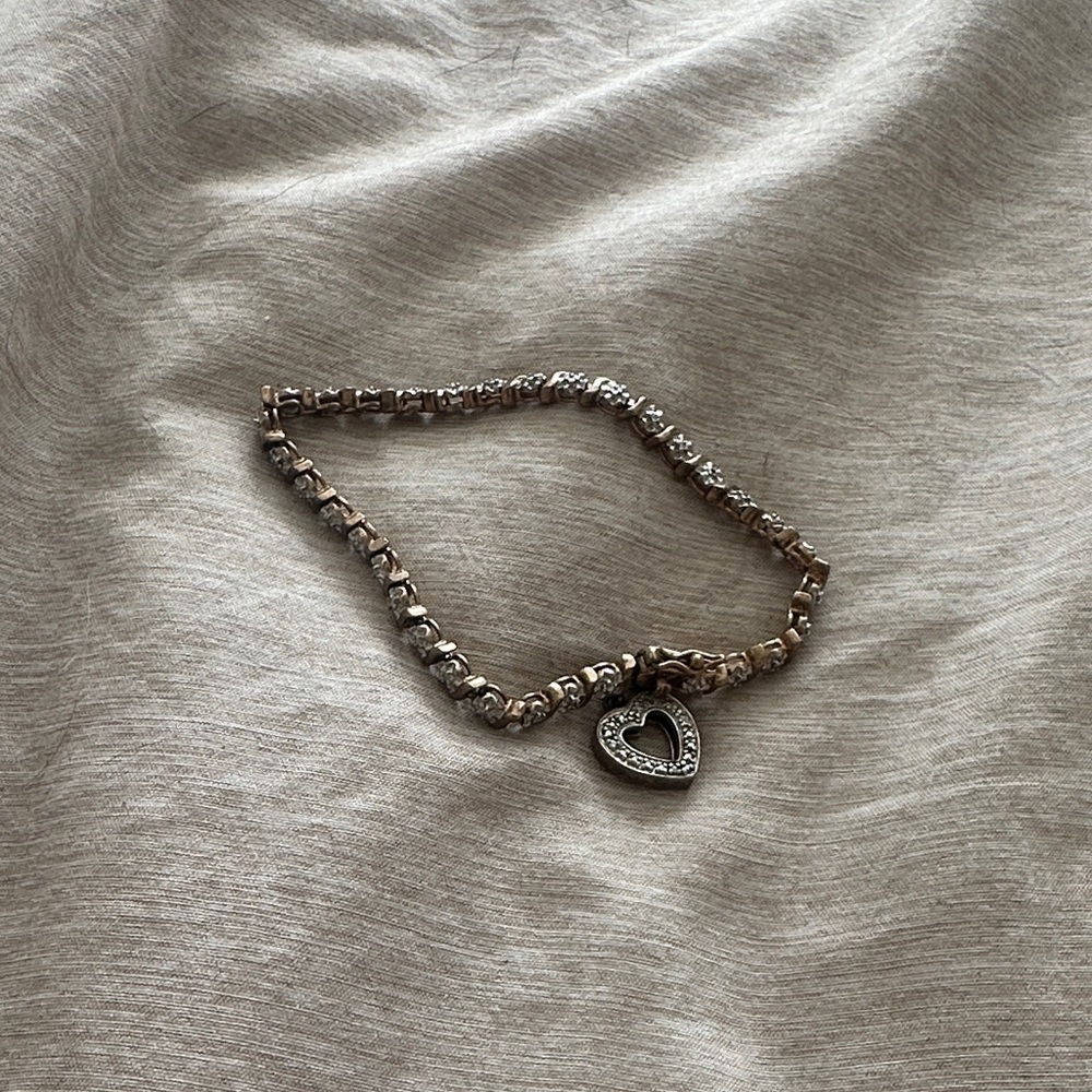 Chic Silver Heart Charm Bracelet